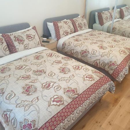 London Luxury Apartments 5 Min Walk From Ilford Station, With Free Parking Free Wifi Exterior photo