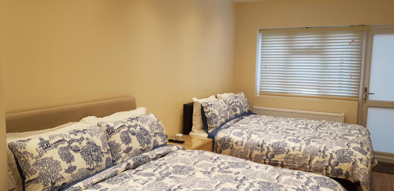 London Luxury Apartments 5 Min Walk From Ilford Station, With Free Parking Free Wifi Exterior photo