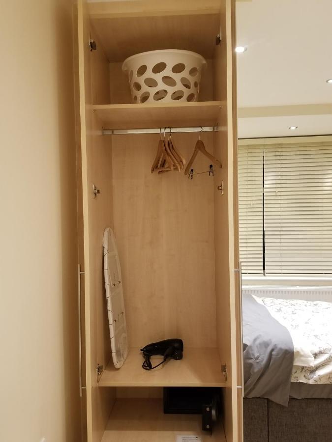 London Luxury Apartments 5 Min Walk From Ilford Station, With Free Parking Free Wifi Exterior photo