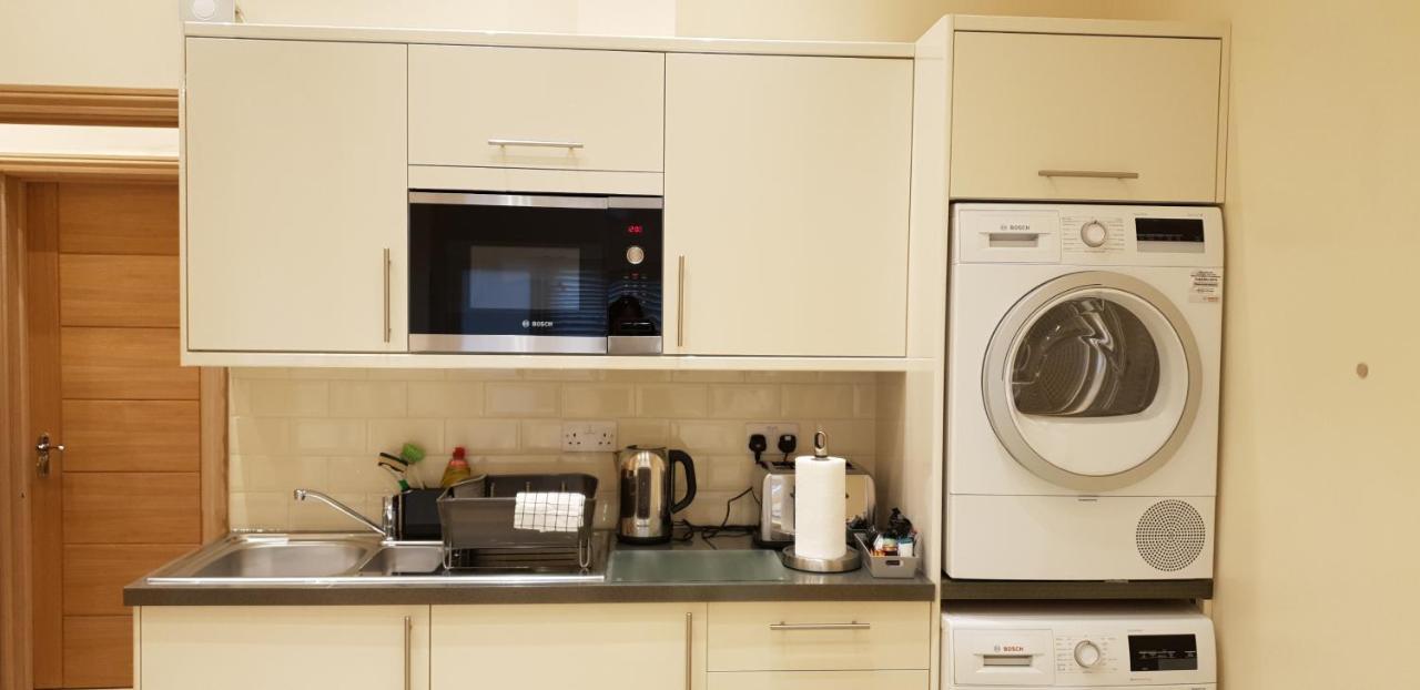 London Luxury Apartments 5 Min Walk From Ilford Station, With Free Parking Free Wifi Exterior photo