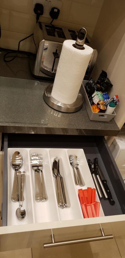 London Luxury Apartments 5 Min Walk From Ilford Station, With Free Parking Free Wifi Exterior photo